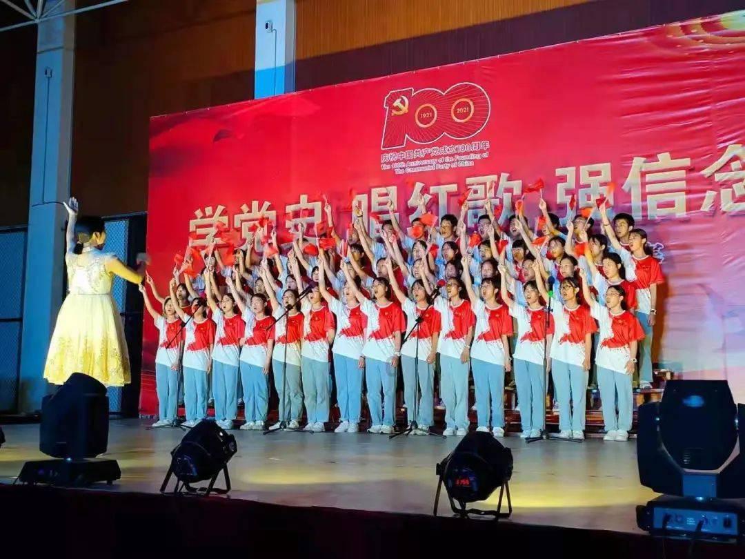 女生怎么在恋爱中占据主导地位游戏画面